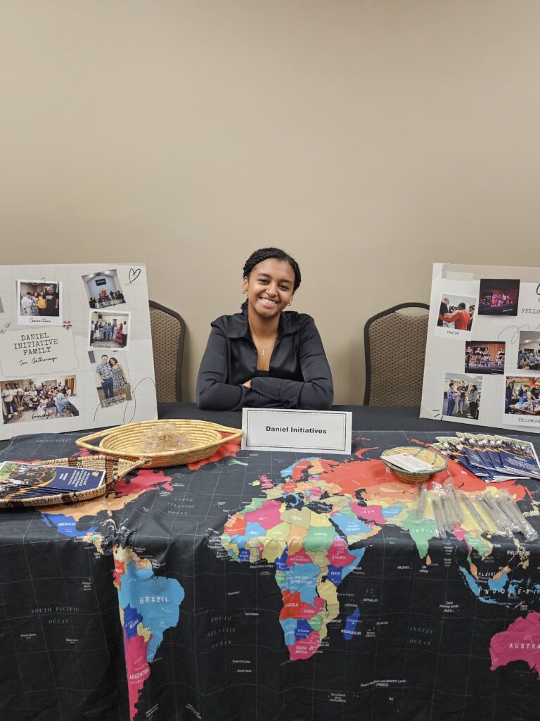 Graduate-tabling-nonprofit