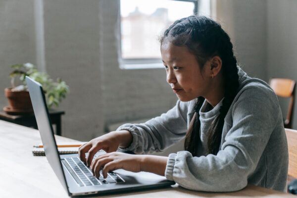 girl using the computer